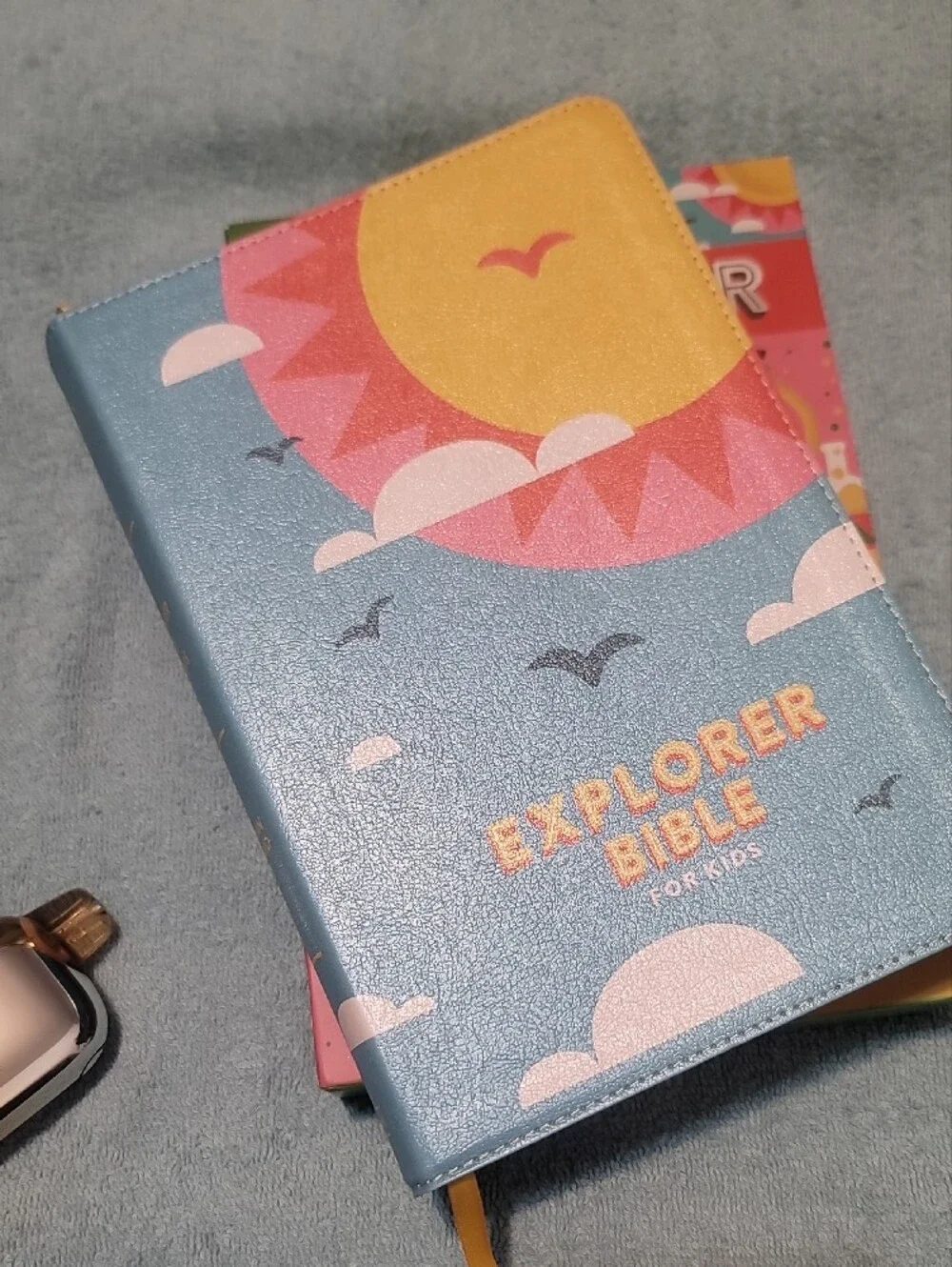 Explorer Bible for Kids - Colorful Pink & Green Cover